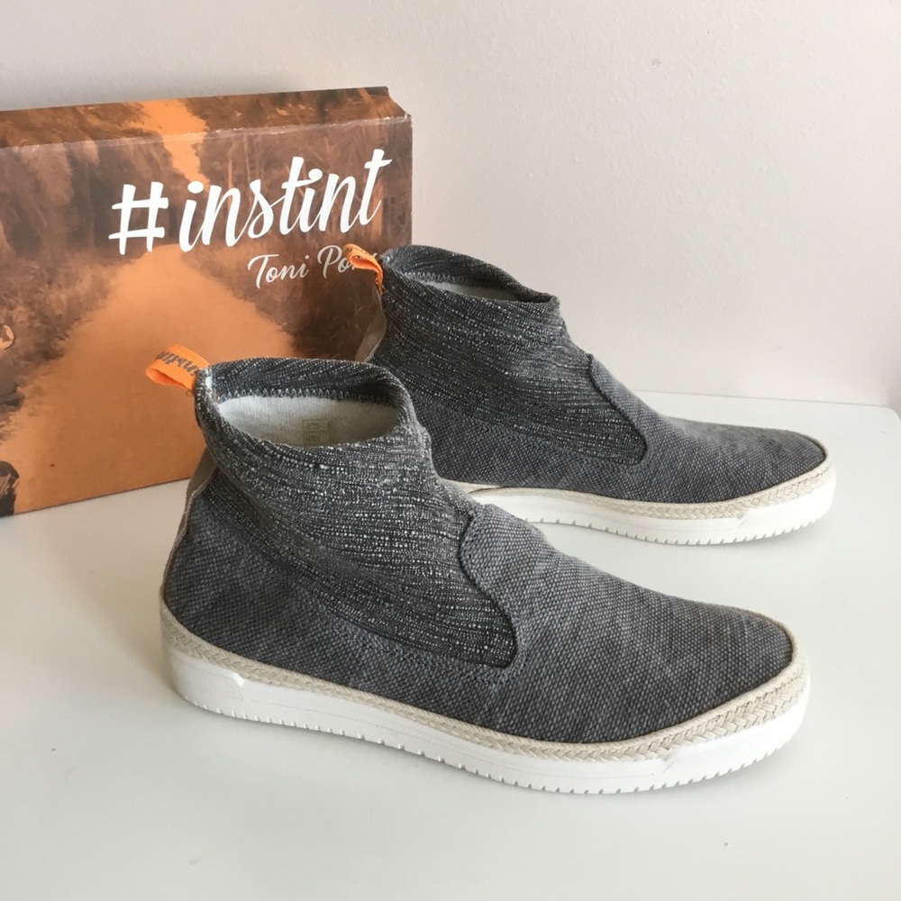 NWT Sundance Wyler Fields Booties